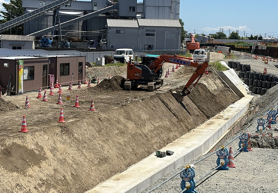 河川土工　法面整形