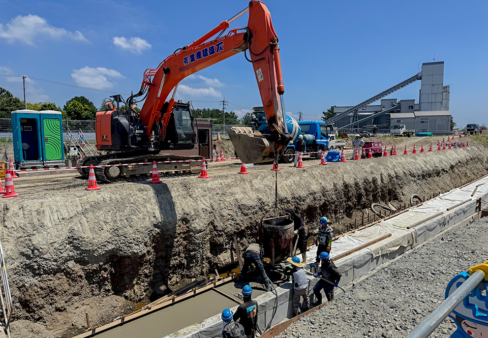 護岸基礎工　平張コンクリート打設